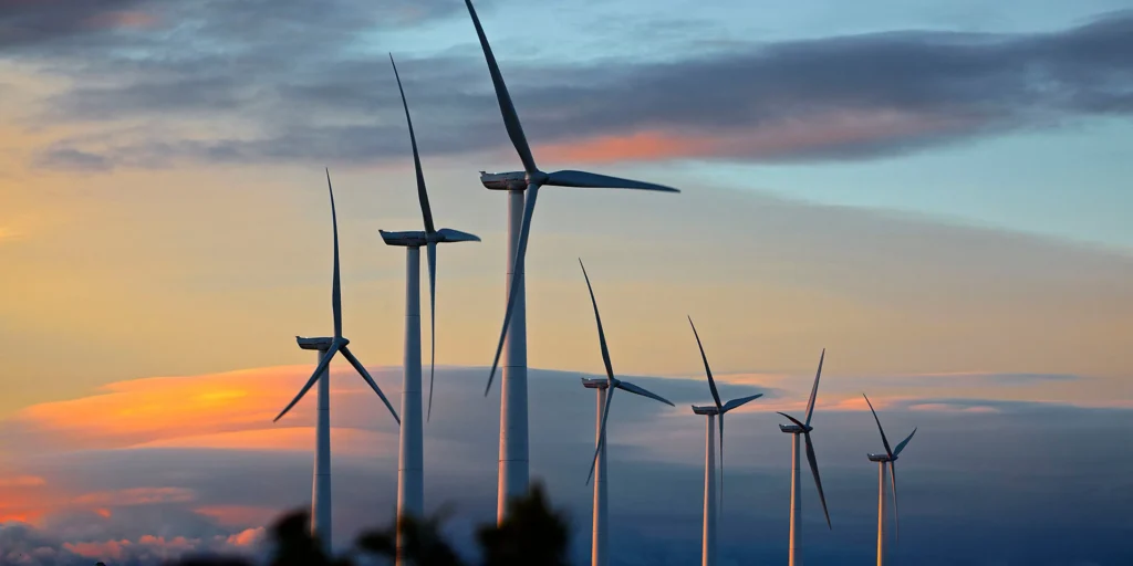 MISTRAS monitors the asset integrity of wind turbines using acoustic emission to detect blade damage and optimize predictive maintenance.