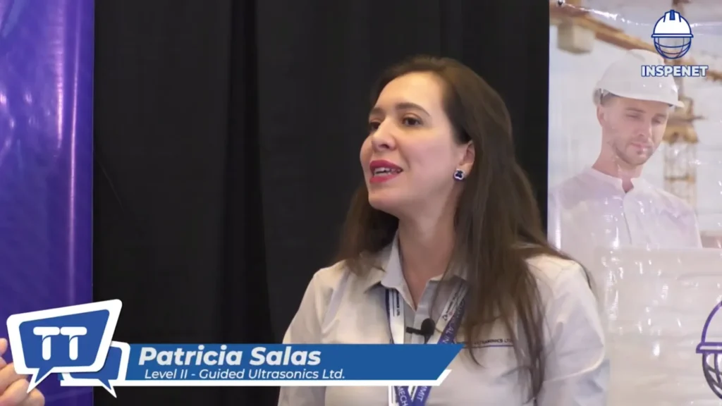 Patricia Salas representando a Guided Ultrasonics en el evento API Summit.