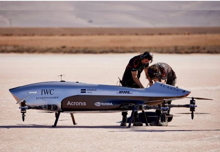 1433 AIRSPEEDER MK3 AUTO VOLADOR 02 interna 2 1