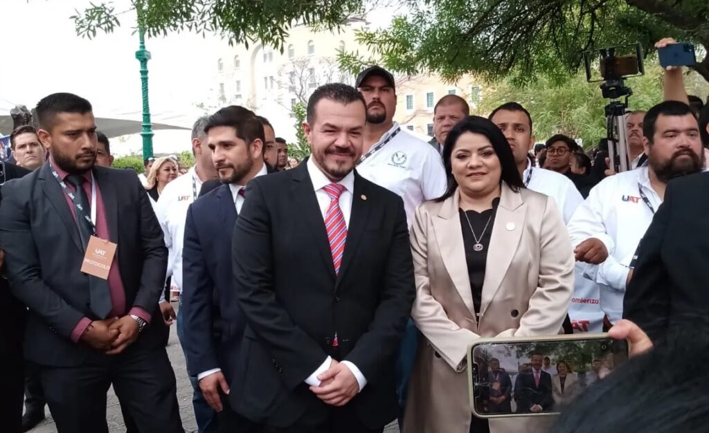 1734 Foto Abrira UAT Ingenieria en Manejo de Datos interna