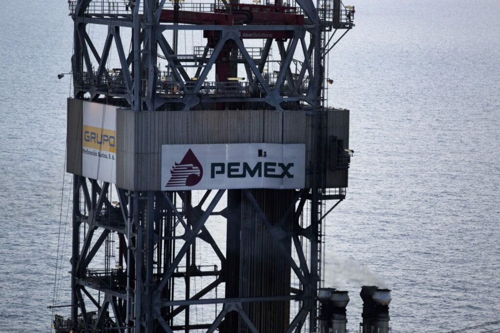 1759 campo petrolero Zama Pemex Mexico