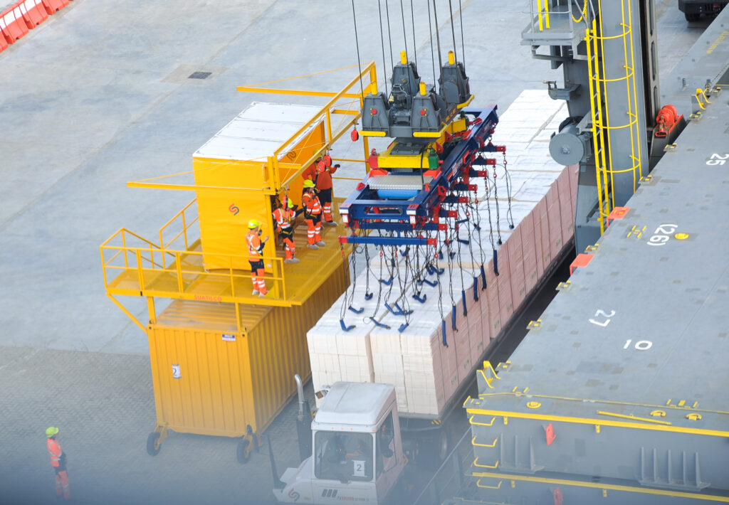 1863 zarpa Saga Faith exportacion celulosa UPM Uruguay 3