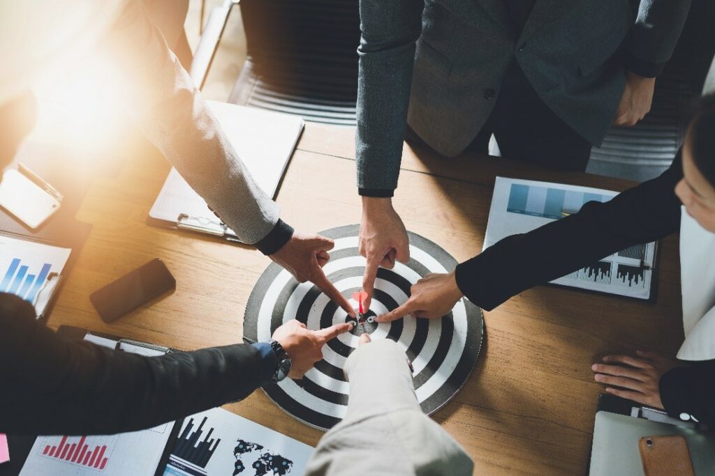 The commitment of personnel in maintenance management