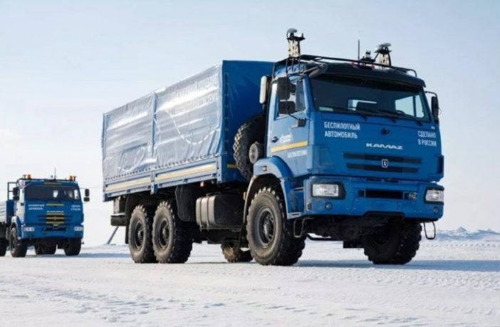 1936 GAZPROM Camiones KAMAZ no tripulados rusos comienzan a circular en el Artico 5