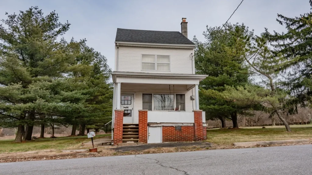 One of the few remaining houses in Centralia