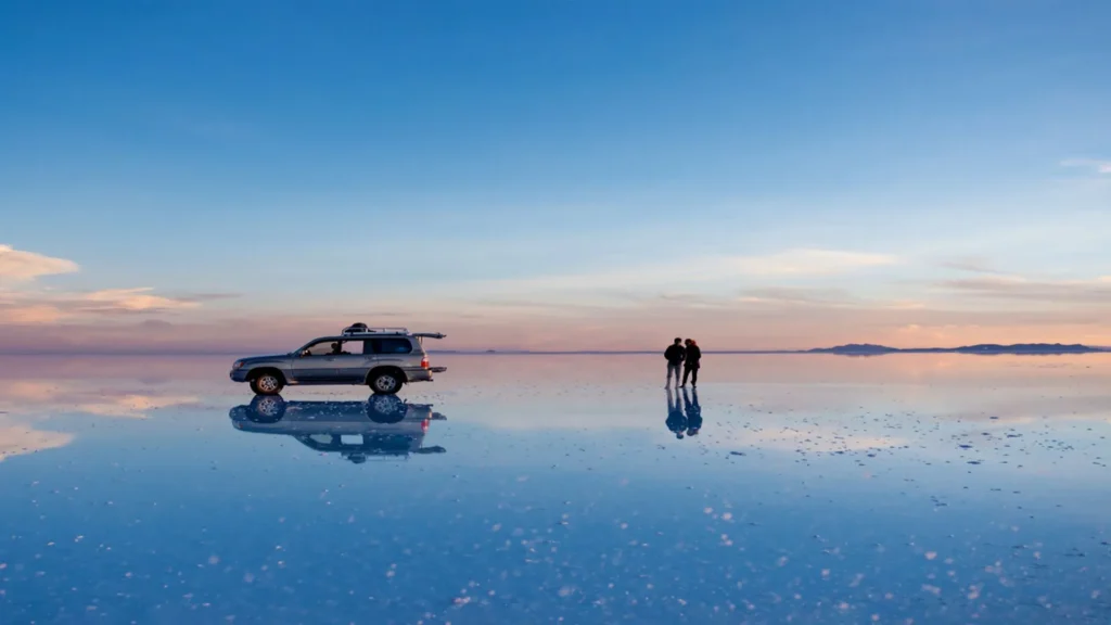 turistas en el Salar de Uyuni
