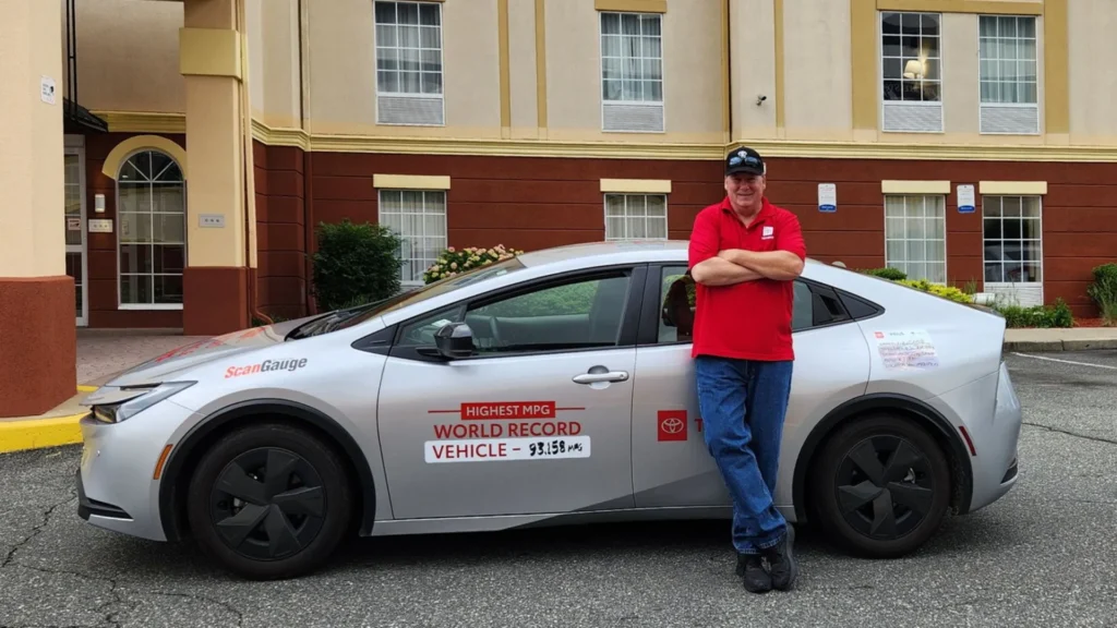 Wayne Gerdes condujo el Toyota Prius.