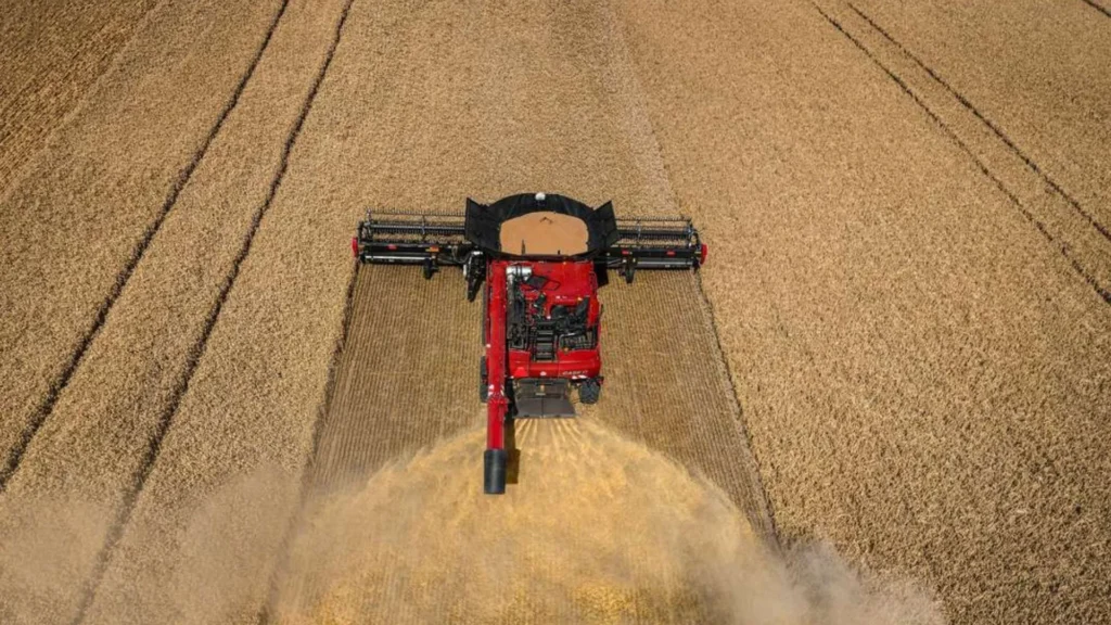 Case IH introduces Axial-Flow 160 and 260 Combines