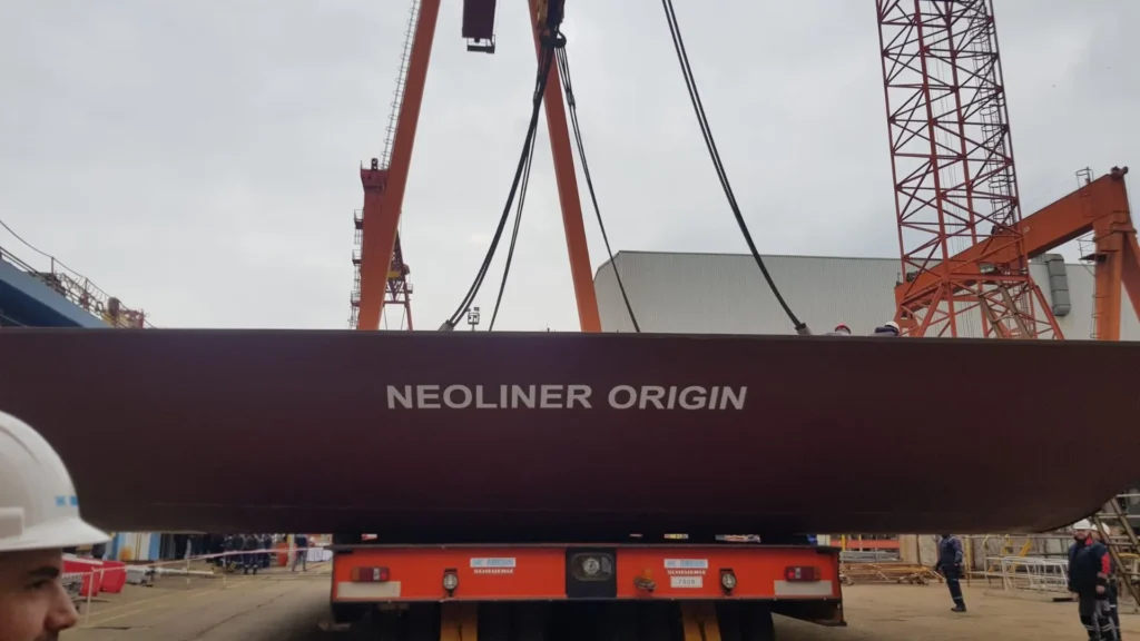ro-ro freighter to be launched in 2025