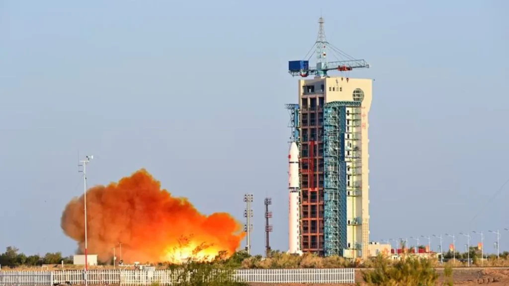 Photo of the launch of the reusable satellite Shijian-19