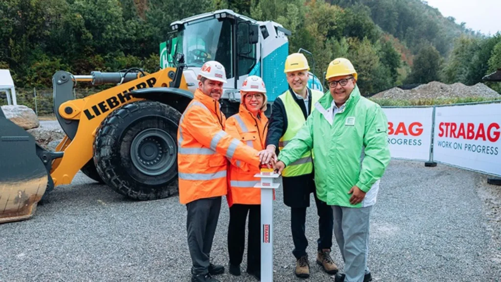 Inauguración de la prueba de la cargadora de ruedas