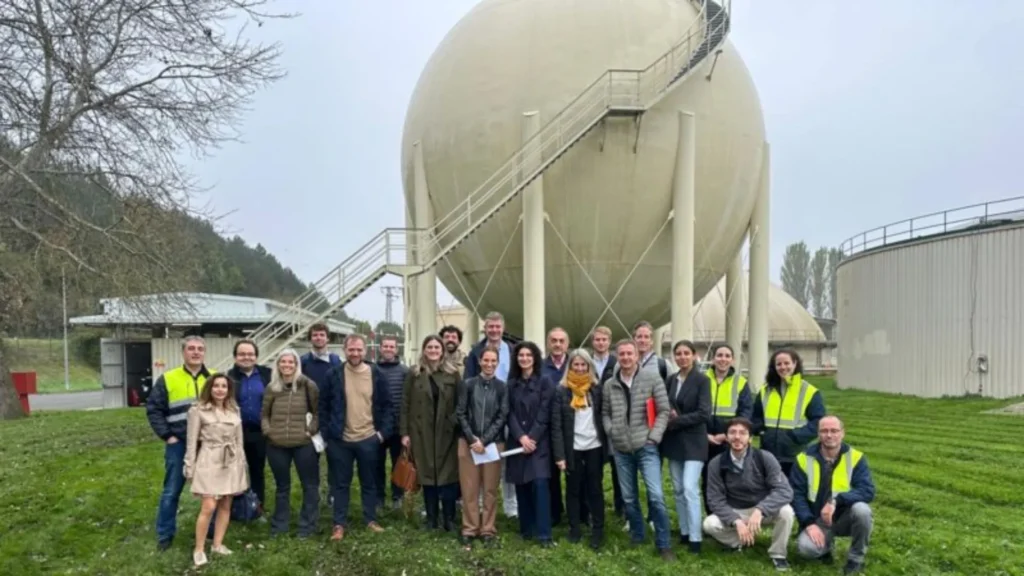 Todo el equipo de AIN