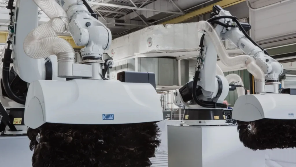 Robots can clean body shapes efficiently