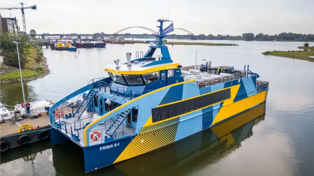 Catamarán E-Kat