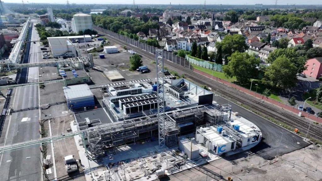 Synthetic fuel plant