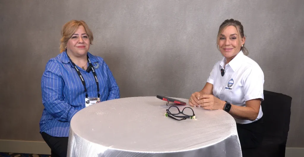 La Dra. Arezoo Assarian sobre recubrimientos inteligentes