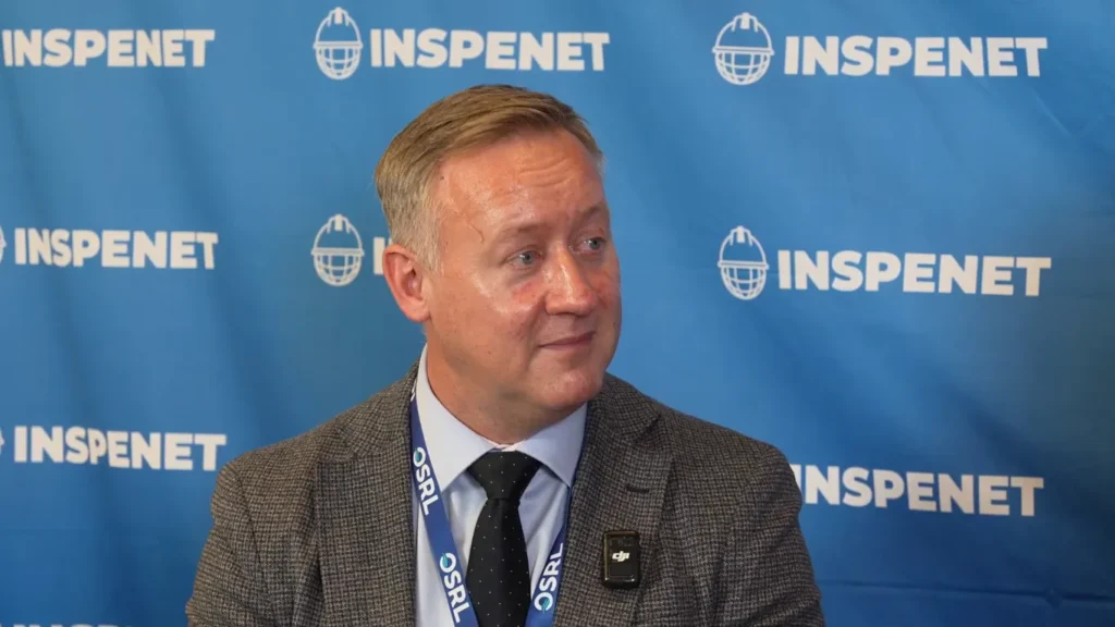 Austin Hay, director de ADC Energy, entrevistado por Inspenet durante el evento OSRL 2025 sobre inspección de plataformas offshore.