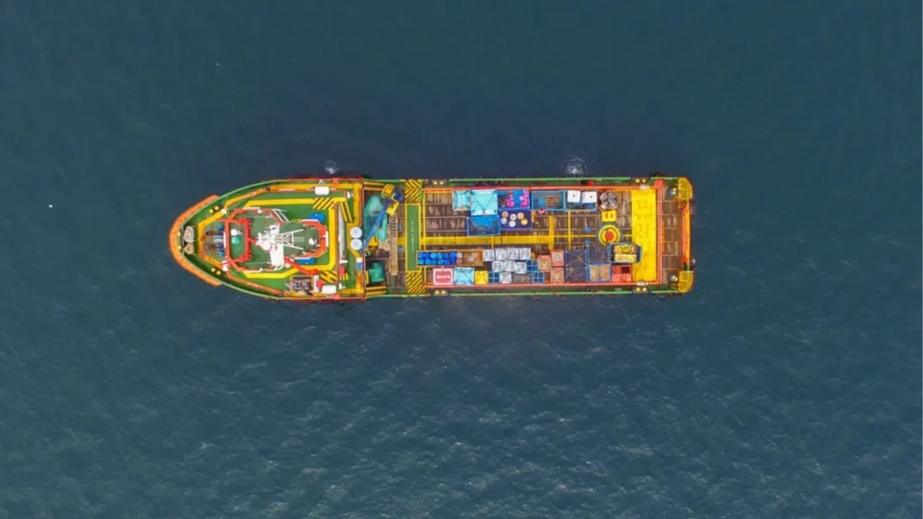 Buque offshore de Next Geosolutions operando en aguas abiertas.