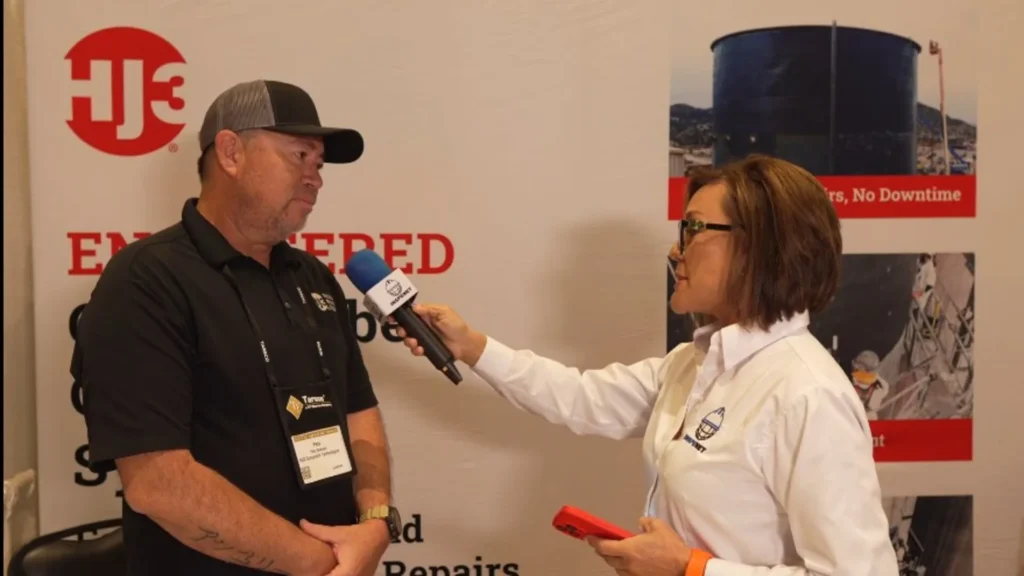 Interview about industrial tank repair with an HJ3 representative at NISTM.
