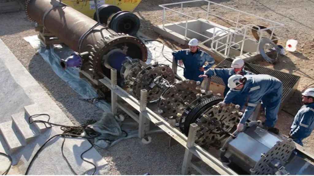 ILI installation process on pipes. Source: Rosen Group. 