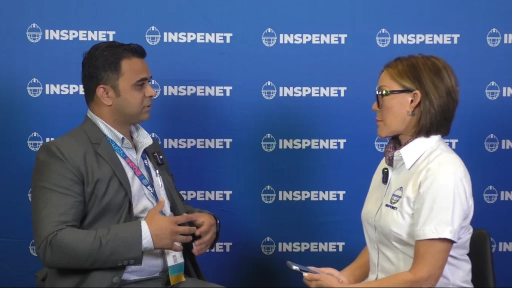 Syed Sher Ali, de ABS Consulting, habla sobre la gesti&oacute;n de activos industriales durante una entrevista en API Summit 2026.